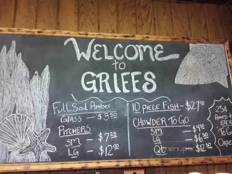 Griff's On The Bay Restaurant - Winchester Bay, OR