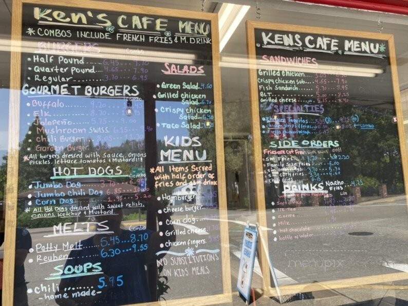 Ken's Sidewalk Cafe - Canyonville, OR