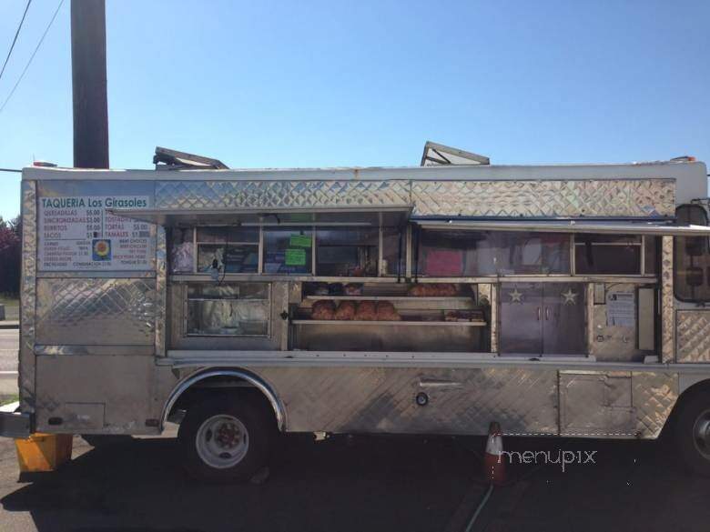 Taqueria Los Girasoles - Food Truck - Independence, OR