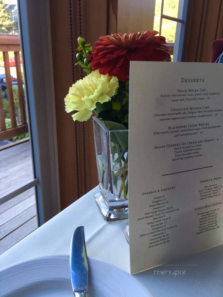 Stephanie Inn Dining Room - Cannon Beach, OR